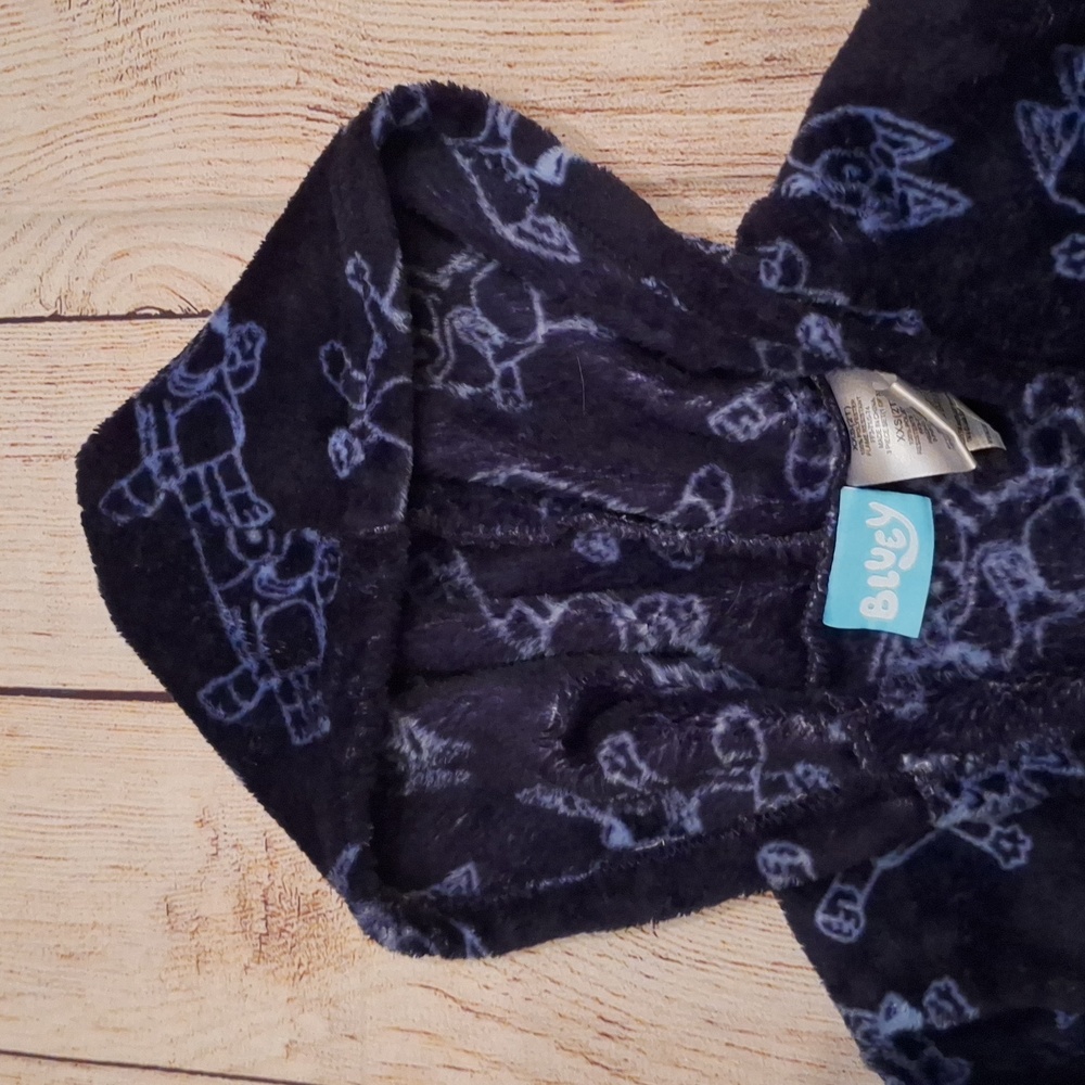 Bluey Super Soft Hooded Robe Size 2T - Picture 2 of 6